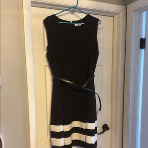 Black and White Sleeveless Sheath Midi Dress